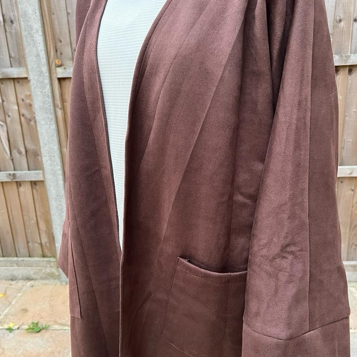 Huda abaya